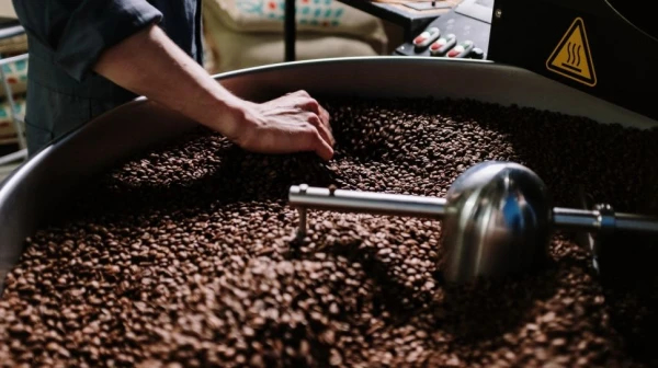 Mengurangi Biaya Operasional Bisnis Produsen Kopi dengan Sistem Manajemen yang Inovatif