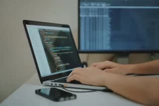 Programmer Freelance: Membangun Karir di Dunia Digital