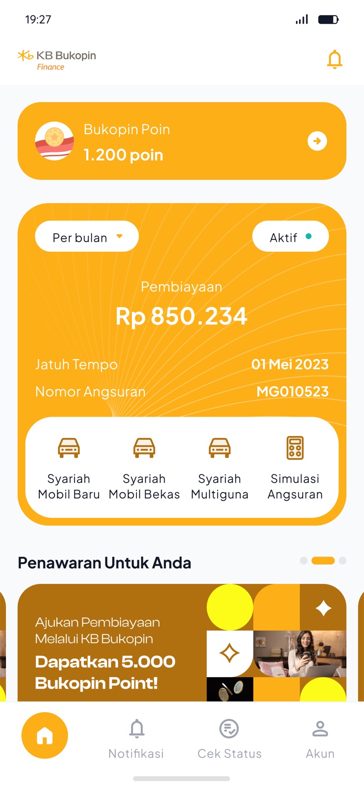 Desain beranda KB Bukopin Finance dengan produk pembiayaan dan simulasi angsuran